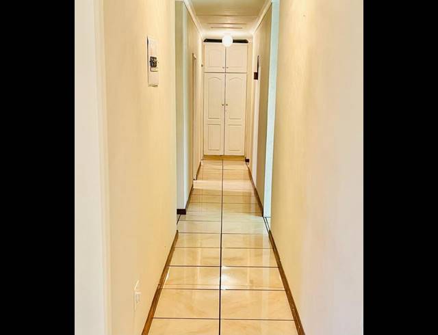 4 BEDROOM HOUSE FOR SALE IN HAYFIELDS